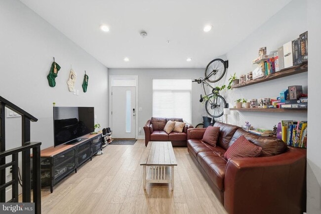 1728 Ingersoll St in Philadelphia, PA - Building Photo - Building Photo