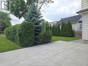 476 Hyde St in Windsor, ON - Building Photo - Building Photo