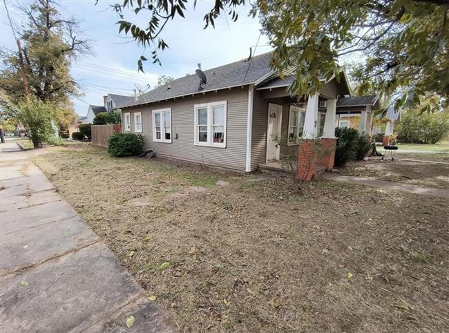 property at 2 S Jefferson St