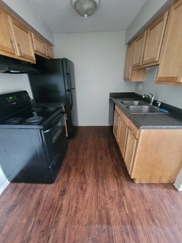 4600 Applegrove St NW-Unit -8 in North Canton, OH - Building Photo - Building Photo