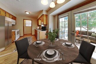 3744 S Colgate Ave in Springfield, MO - Foto de edificio - Building Photo