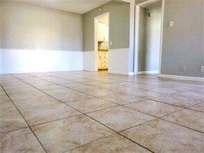 3916 Englewood Cir-Unit -3916 in Odessa, TX - Building Photo - Building Photo