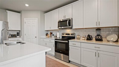 5291 Meredrew Ln in St. Cloud, FL - Building Photo - Building Photo
