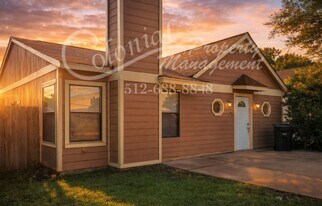 4001 Colonial Sun Dr in San Antonio, TX - Building Photo