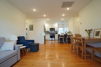 15 Kelley Ct, Unit 3 in Boston, MA - Building Photo - Building Photo