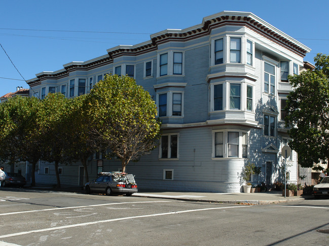 1690 Grove St in San Francisco, CA - Building Photo - Building Photo