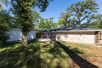 22019 Kenchester Dr in Houston, TX - Building Photo - Building Photo