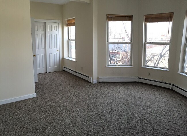 135 Berkshire St, Unit 6 in Cambridge, MA - Building Photo - Building Photo
