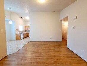 930 Desert Senna Ave SW in Los Lunas, NM - Building Photo - Building Photo