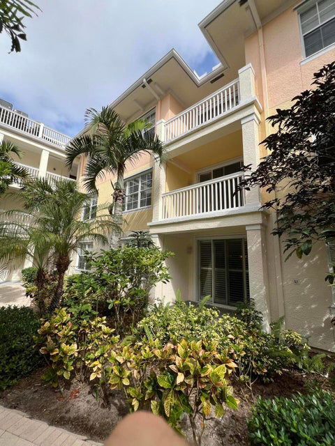 property at 275 Murcia Dr