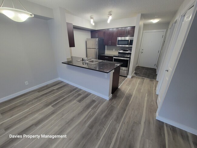 3211 James Mowatt Trail SW in Edmonton, AB - Building Photo - Building Photo