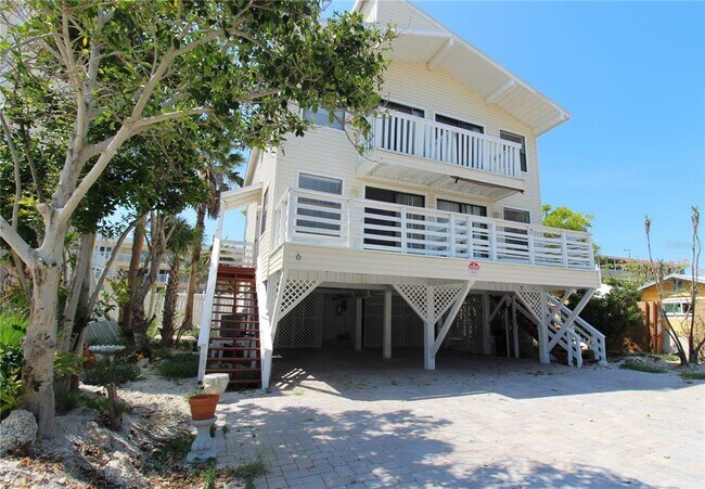 60 Beachcomber Ln in Englewood, FL - Building Photo - Building Photo