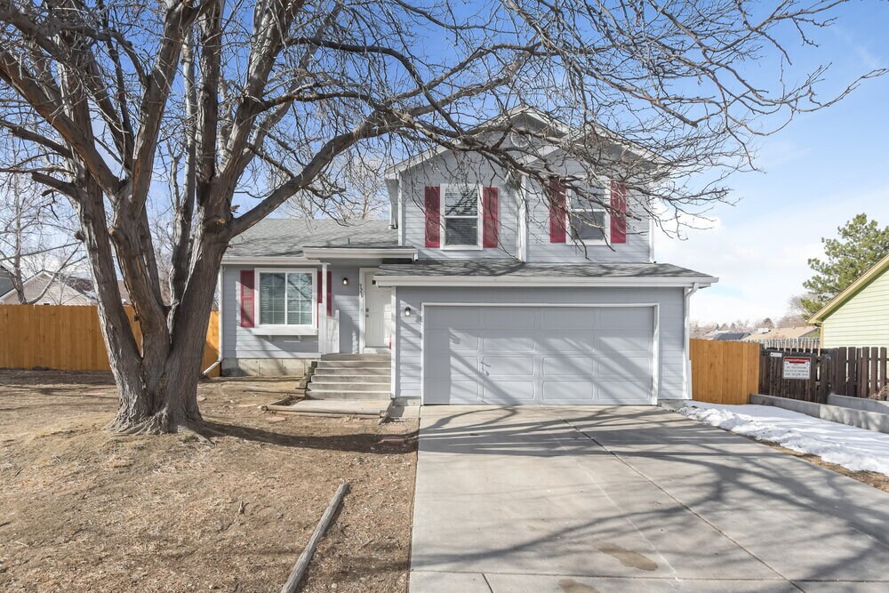 9659 Gilpin St in Thornton, CO - Foto de edificio