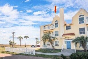 14721 Whitecap Blvd in Corpus Christi, TX - Building Photo