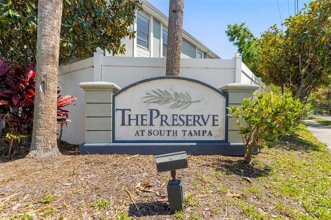5440 S MacDill Ave in Tampa, FL - Building Photo - Building Photo