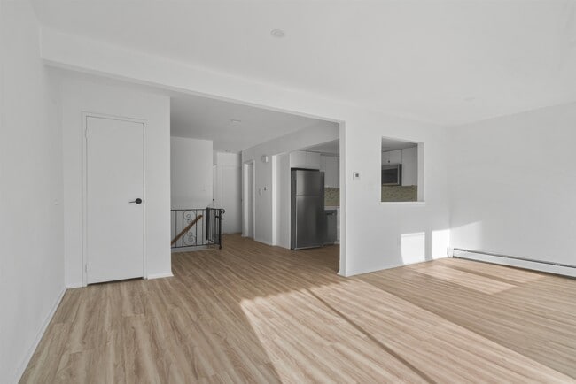 property at 4017 Hudson Ave