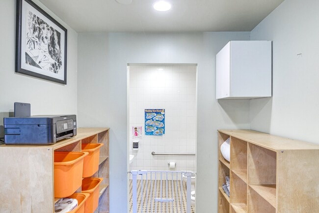 3863 Broadlawn Dr in Los Angeles, CA - Building Photo - Building Photo