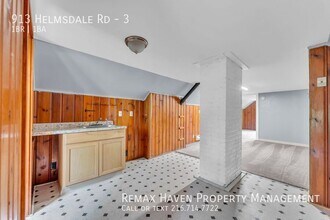 913 Helmsdale Rd in Cleveland, OH - Building Photo - Building Photo
