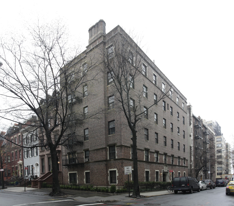 12-14 Clark St in Brooklyn, NY - Building Photo