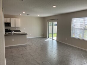 17448 Harvest Moon Way in Bradenton, FL - Building Photo - Building Photo