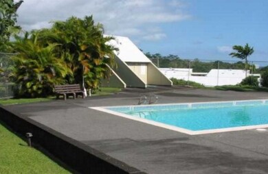 Pacific Heights Townhouses in Hilo, HI - Foto de edificio