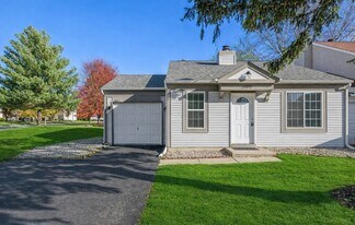 1000 Wesley Ln in Algonquin, IL - Building Photo