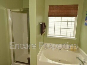 6225 Saybrooke Dr in Raleigh, NC - Building Photo - Building Photo