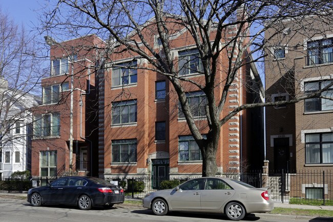 1940 W Diversey in Chicago, IL - Foto de edificio - Building Photo