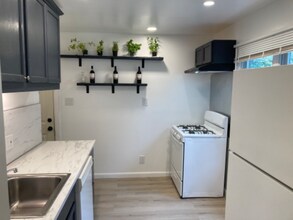 1520 Meyer in Hazel Park, MI - Building Photo - Building Photo