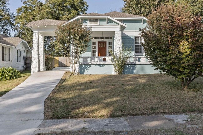 1352 Faxon Ave