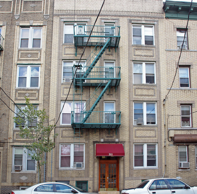 311 62nd St in West New York, NJ - Building Photo - Building Photo