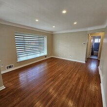 28218 Diesing Dr in Madison Heights, MI - Foto de edificio - Building Photo