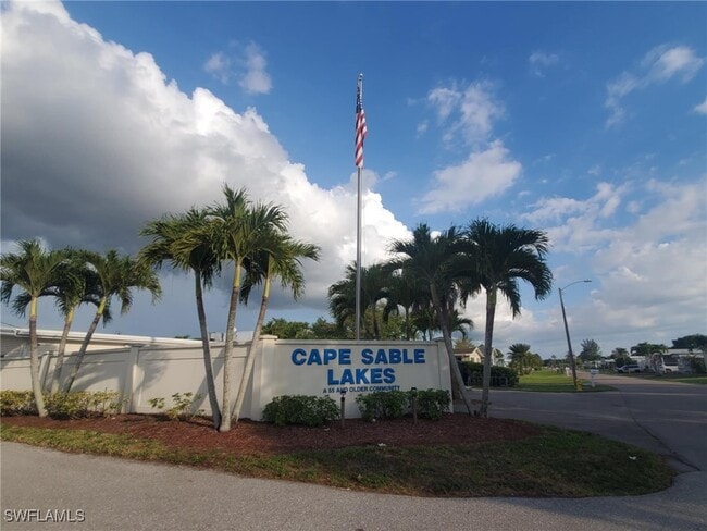 407 Cape Florida Way