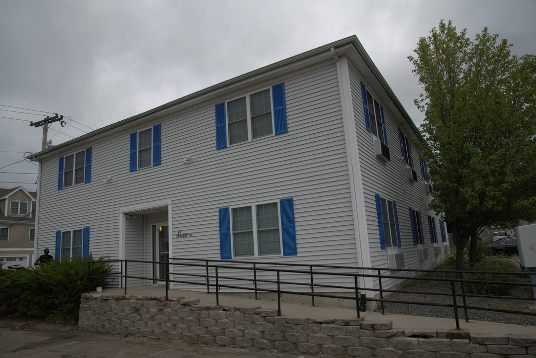 65 Crocker St in Mansfield, MA - Building Photo