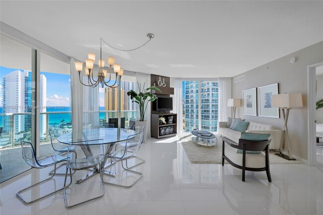 200 Sunny Isles Blvd in Sunny Isles Beach, FL - Building Photo - Building Photo