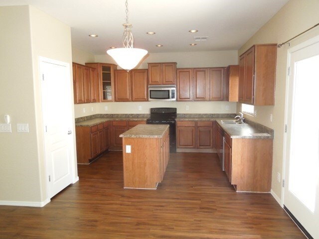 148 S 108th Ave in Avondale, AZ - Building Photo - Building Photo