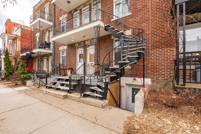 6236-6240 Chabot St in Montréal, QC - Building Photo - Building Photo