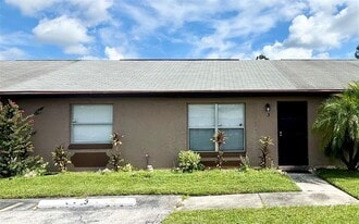 3 Las Brisas Way in Kissimmee, FL - Building Photo