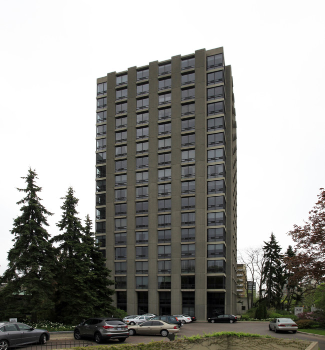 The Lonsdale II in Toronto, ON - Building Photo - Primary Photo