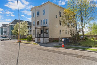 51 Frederic St in Portland, ME - Building Photo - Building Photo