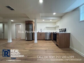 910 N Union Ave-Unit -B in Tacoma, WA - Building Photo - Building Photo