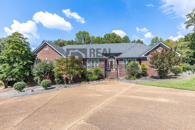 property at 3 Kyle Ct