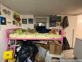 28 S Huntington Ave, Unit B2 in Boston, MA - Building Photo