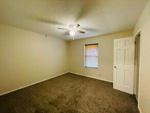 1304 N Narcissus Ave in Broken Arrow, OK - Building Photo - Building Photo