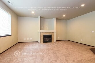 27719 242nd Pl SE in Maple Valley, WA - Foto de edificio - Building Photo