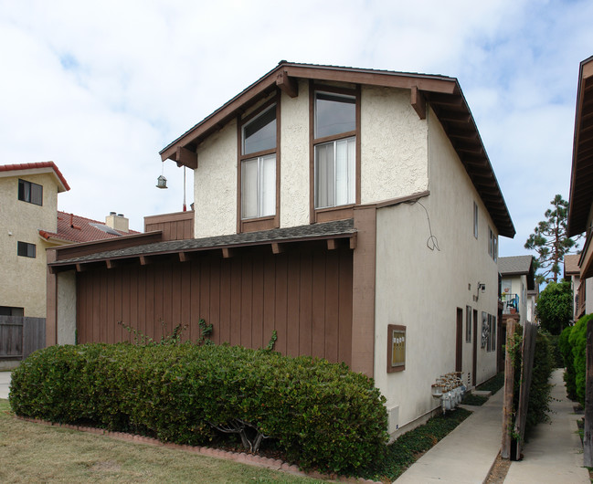 16771 Lynn St in Huntington Beach, CA - Building Photo - Building Photo