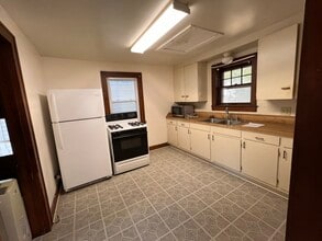 608 N Sandusky St in Mount Vernon, OH - Building Photo - Building Photo