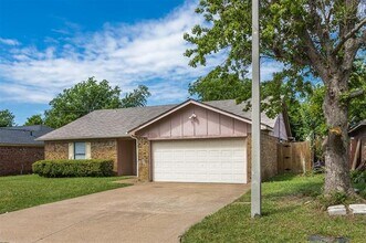6409 Plainview Dr in Arlington, TX - Building Photo - Building Photo