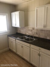 1708 Avenue N in Lubbock, TX - Building Photo - Building Photo