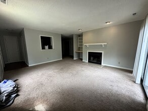 5828 Pointer Dr in Raleigh, NC - Building Photo - Building Photo